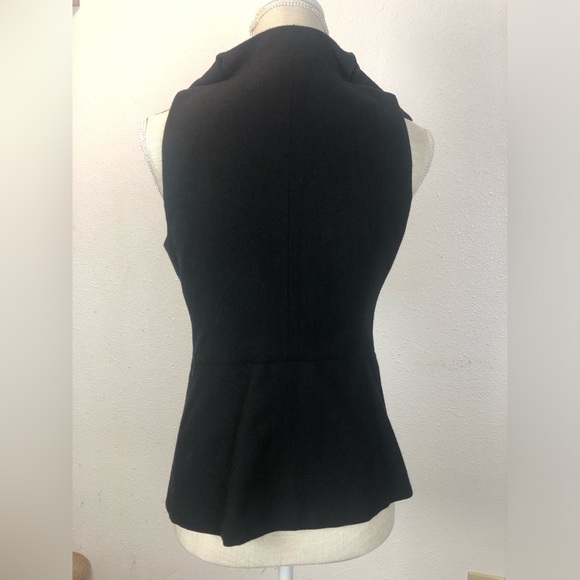 Anthropologie exclusive! Tabitha Wool blend vest. Size 4 - Picture 3 of 4